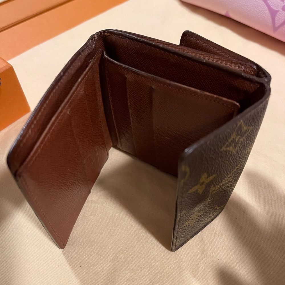 Authentic Louis Vuitton Monogram Wallet - Picture 5 of 9